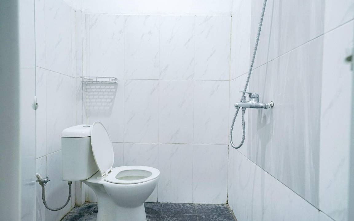 Photo of Bathroom in Gedongtataan