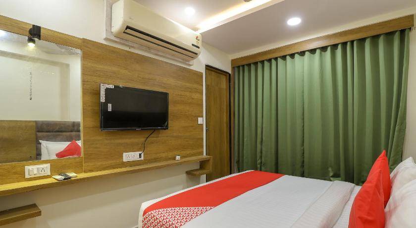 Photo of Bedroom in Navrangpura