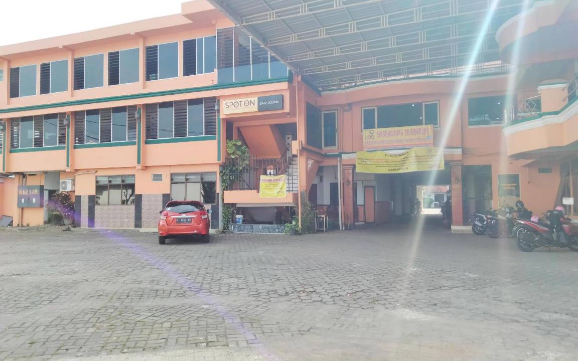 Photo of Buildings in Pati