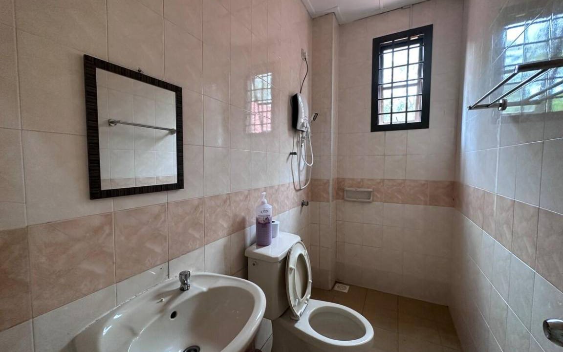 Photo of Bathroom in Ulu Tiram