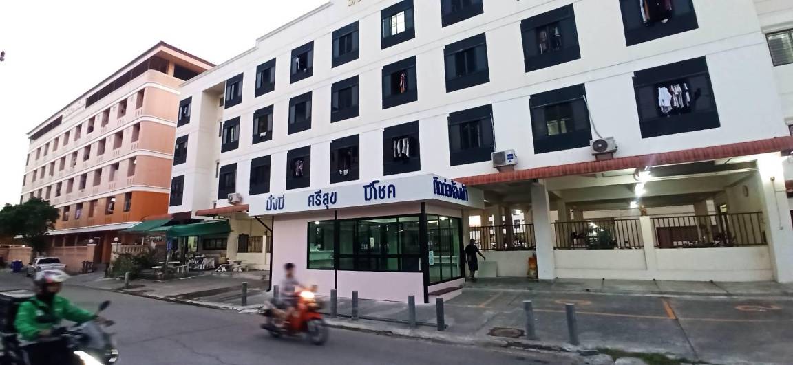 Photo of Buildings in Ayutthaya