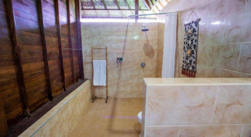 Photo of Bathroom in Mushroom Bay