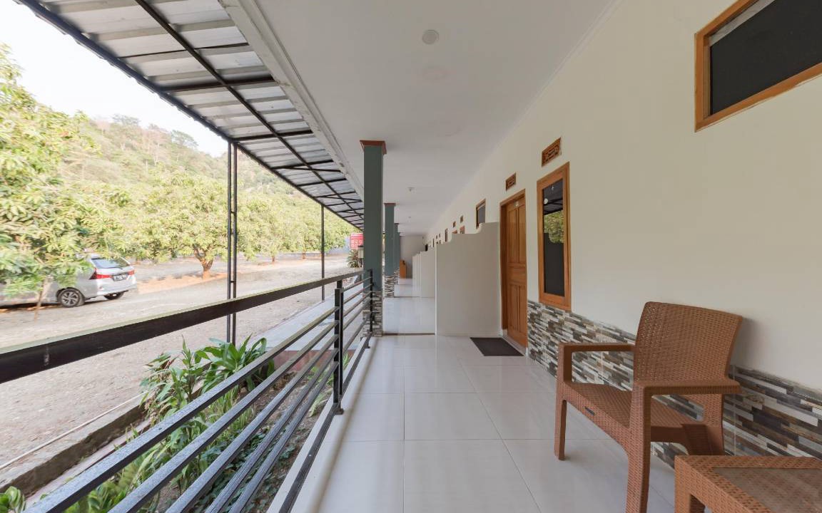 Photo of Patio Balcony in Ciwaru