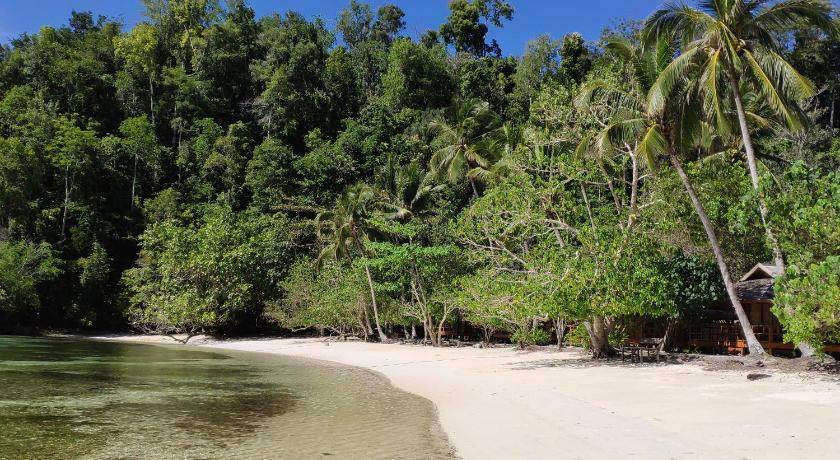 Photo of Others in Pulau Kadidi