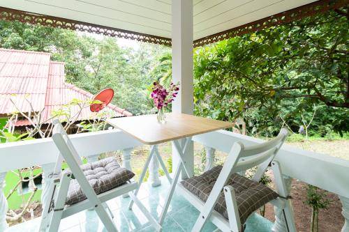 Photo of Patio Balcony in Haad Yao