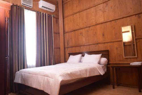 Photo of Bedroom in Melanguane