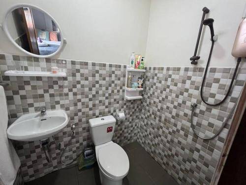 Photo of Bathroom in Hua Thanon