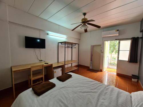 Photo of Bedroom in Khu Khot