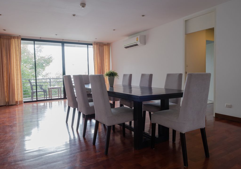 Photo of Livingroom in Chidlom