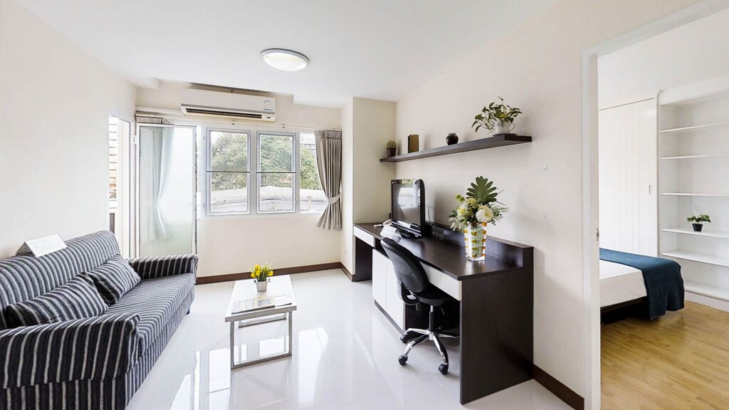 Photo of Livingroom in Ekkamai