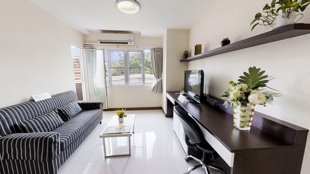Photo of Livingroom in Ekkamai