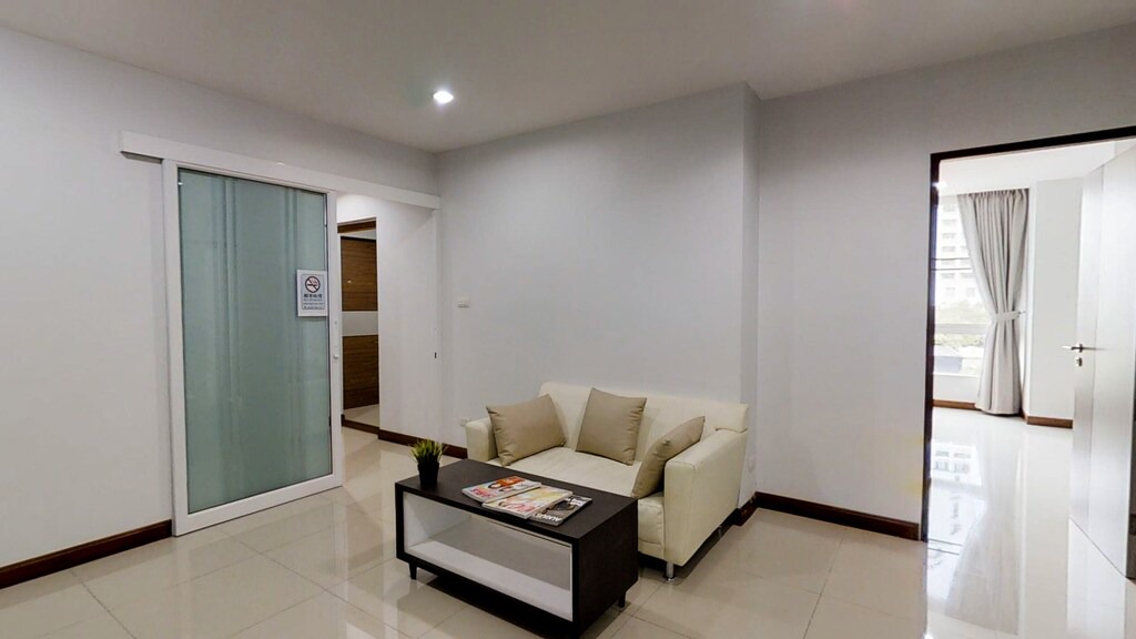 Photo of Livingroom in Ekkamai
