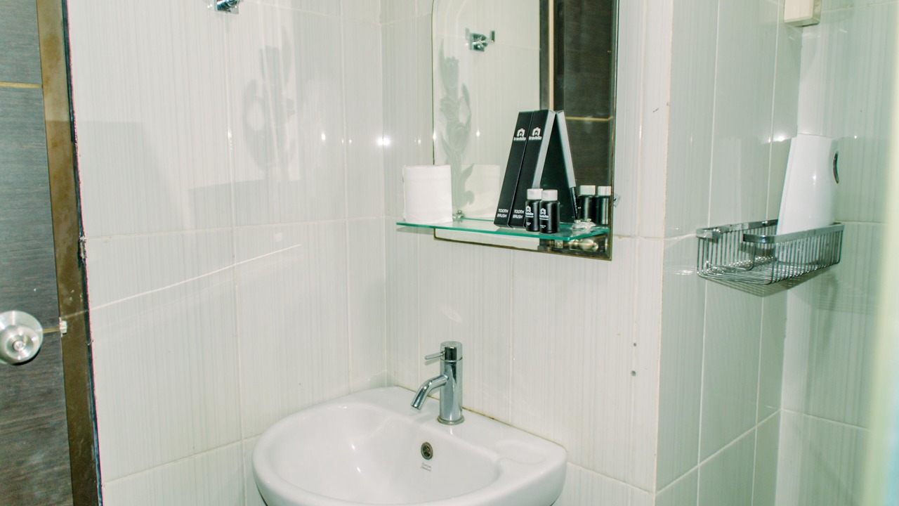 Photo of Bathroom in Senayan