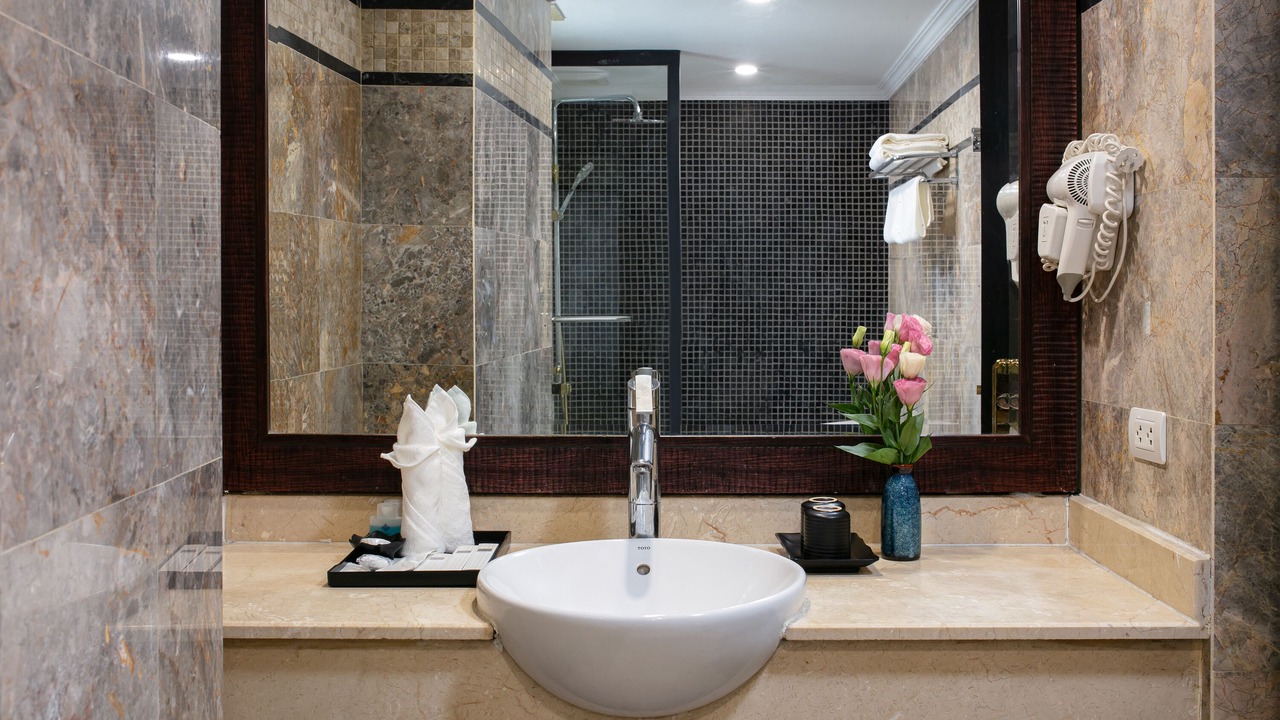 Photo of Bathroom in Old Quarter