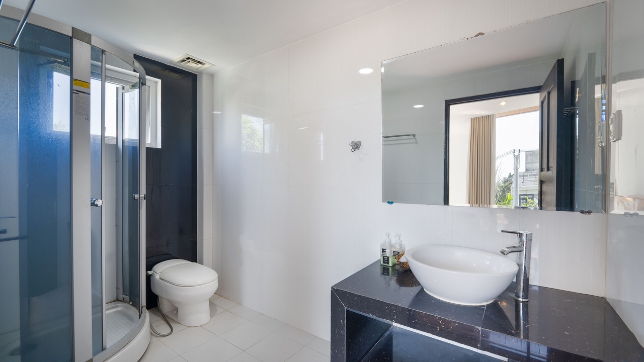 Photo of Bathroom in Ngu Hanh Son