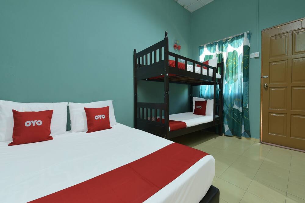 Photo of Bedroom in Kuala Tahan