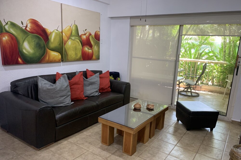 Photo of Livingroom in Flamingos