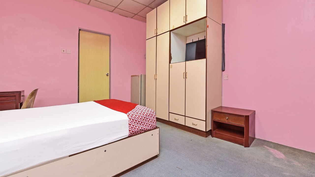 Photo of Bedroom in Central District