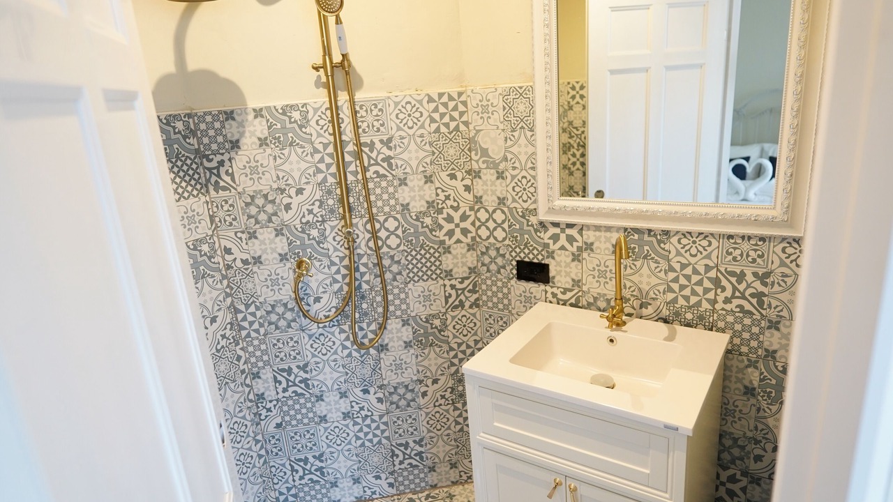 Photo of Bathroom in Talat Noi