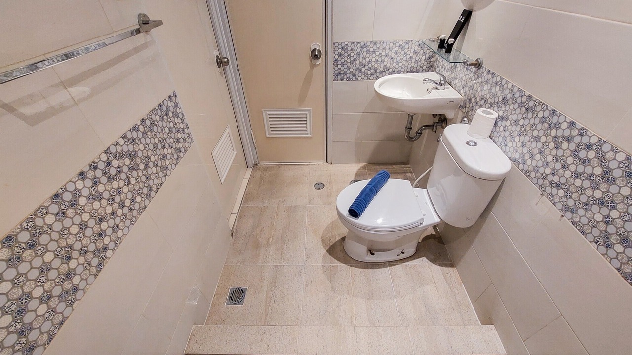 Photo of Bathroom in Panunggangan Utara
