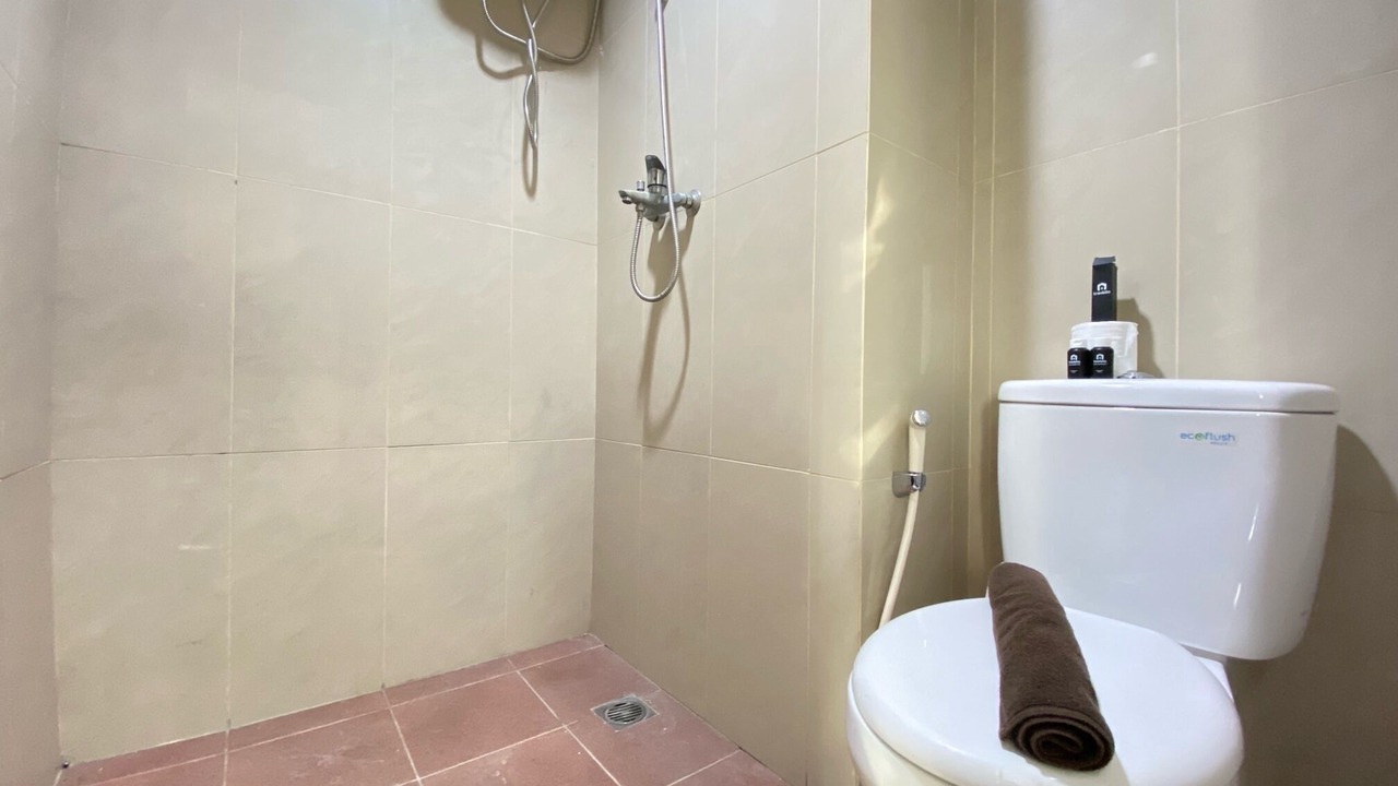 Photo of Bathroom in Hegarmanah