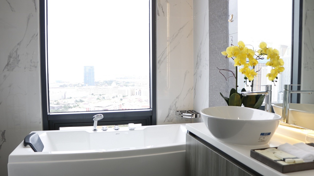 Photo of Bathroom in Chamkar Mon