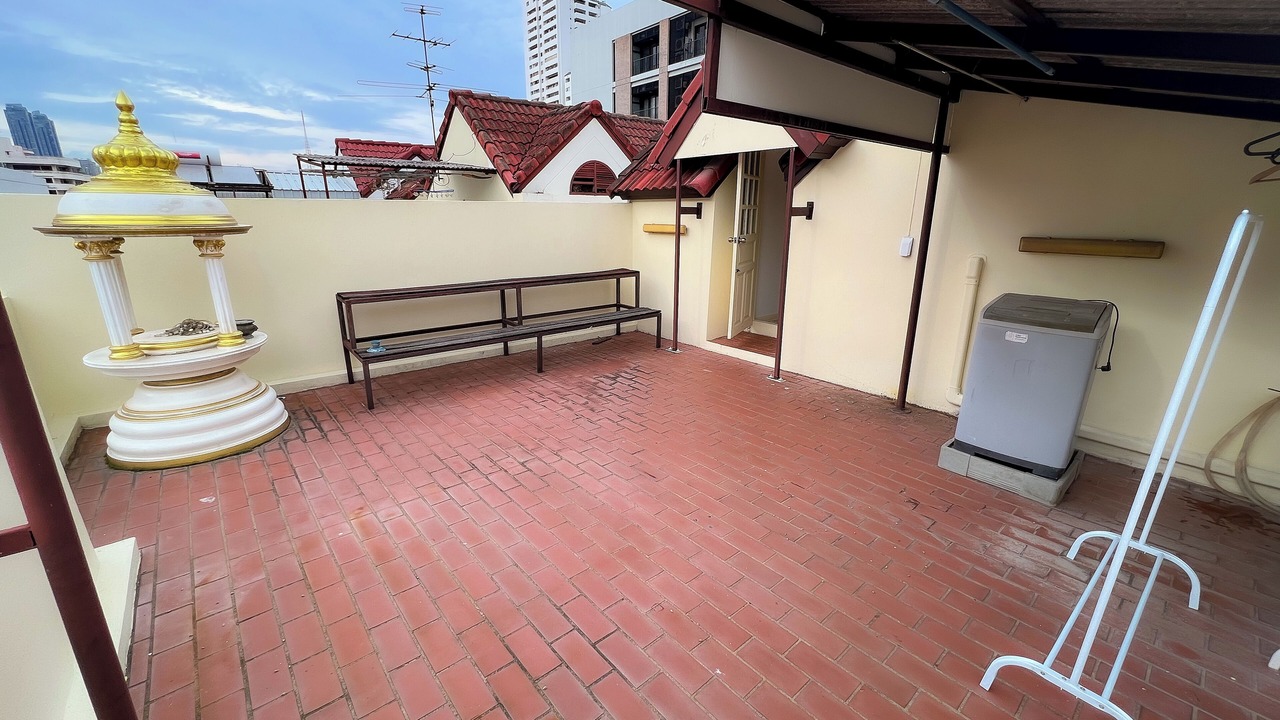 Photo of Patio Balcony in Asoke