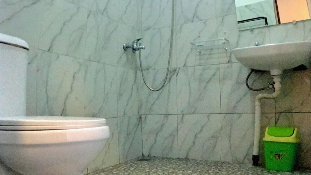 Photo of Bathroom in Waingapu