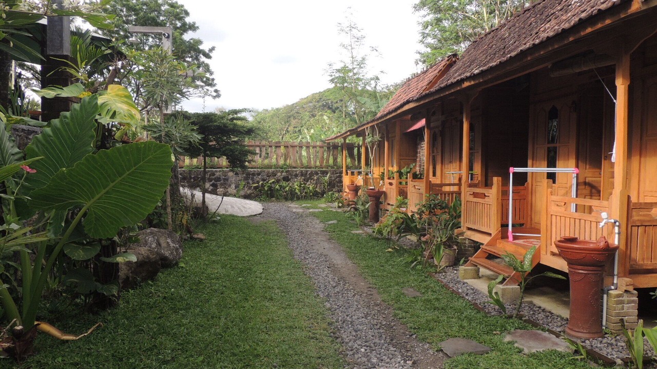 Photo of Patio Balcony in Ngemplak