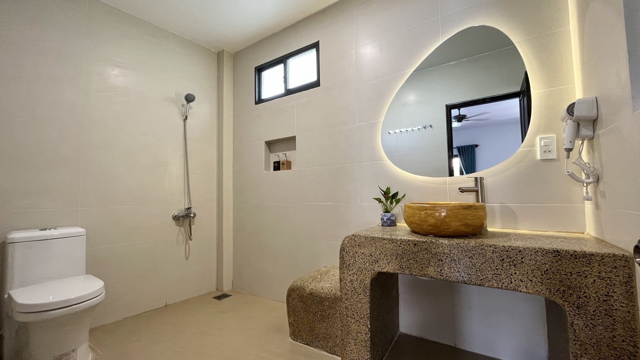 Photo of Bathroom in East Ham Tien Beach