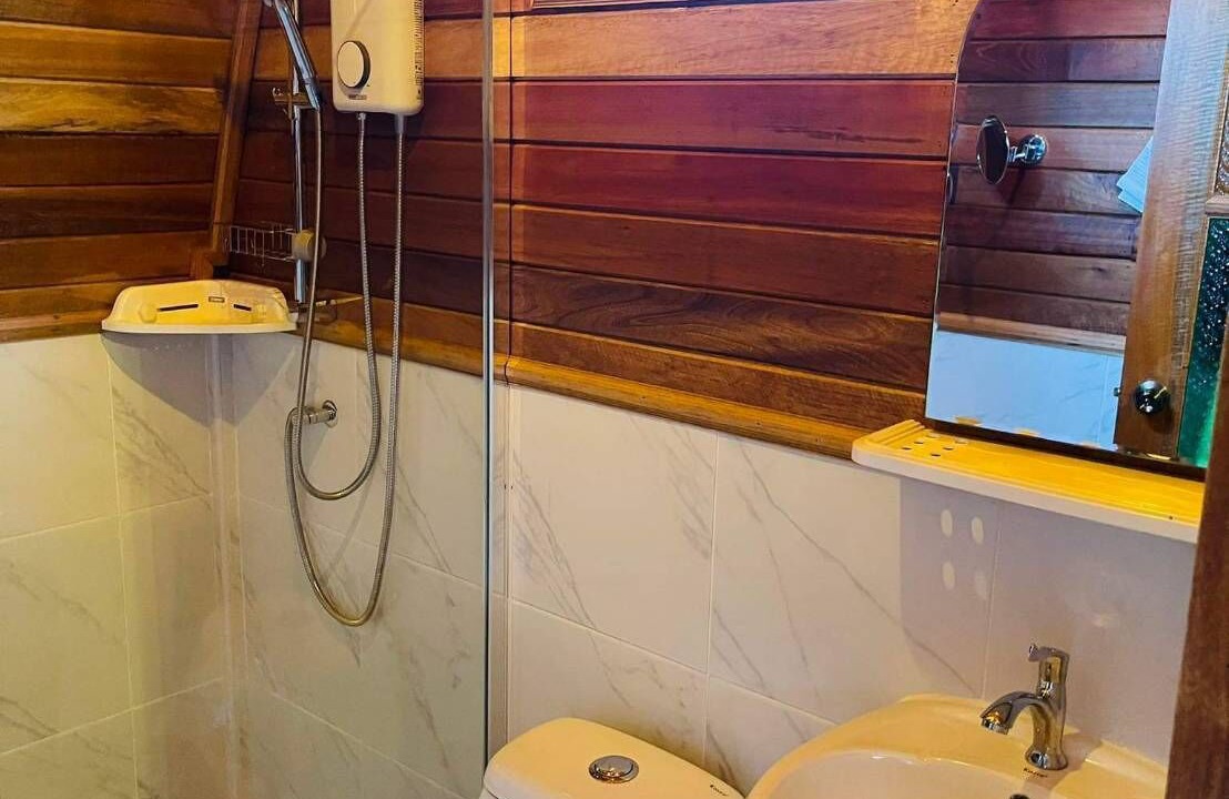 Photo of Bathroom in Tha Na
