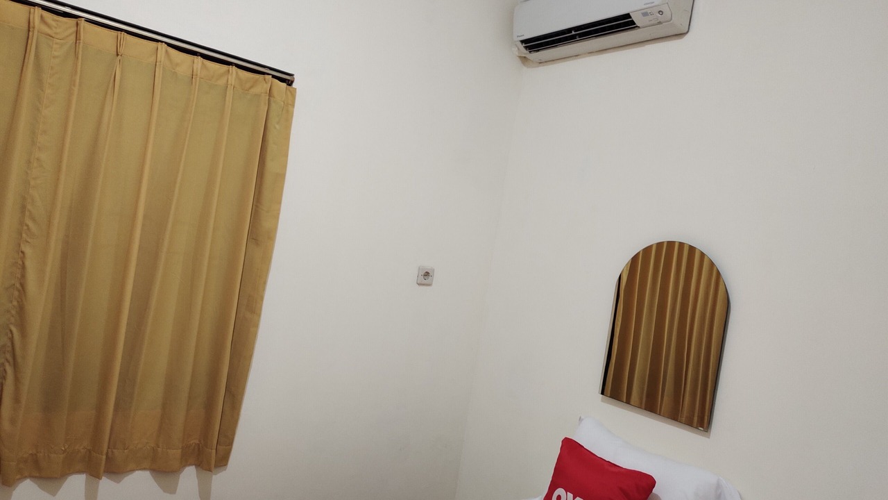Photo of Bedroom in Waru