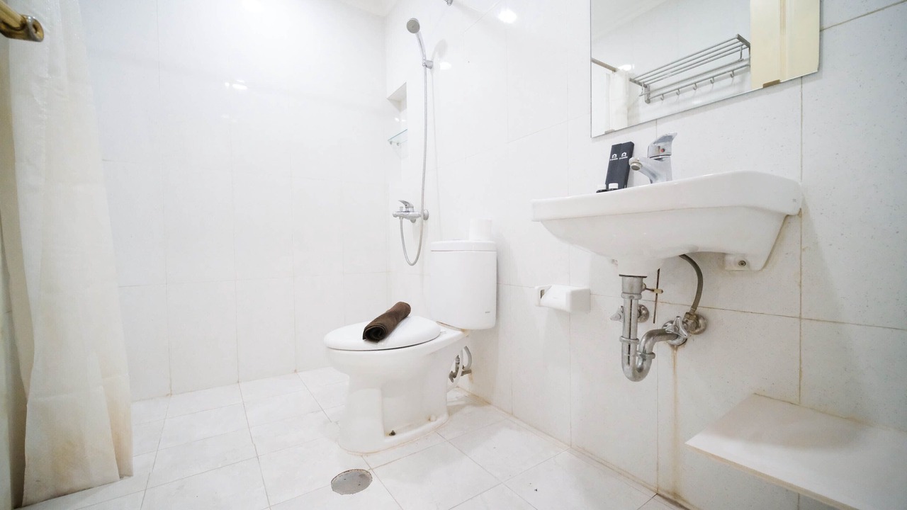 Photo of Bathroom in Suko Manunggal