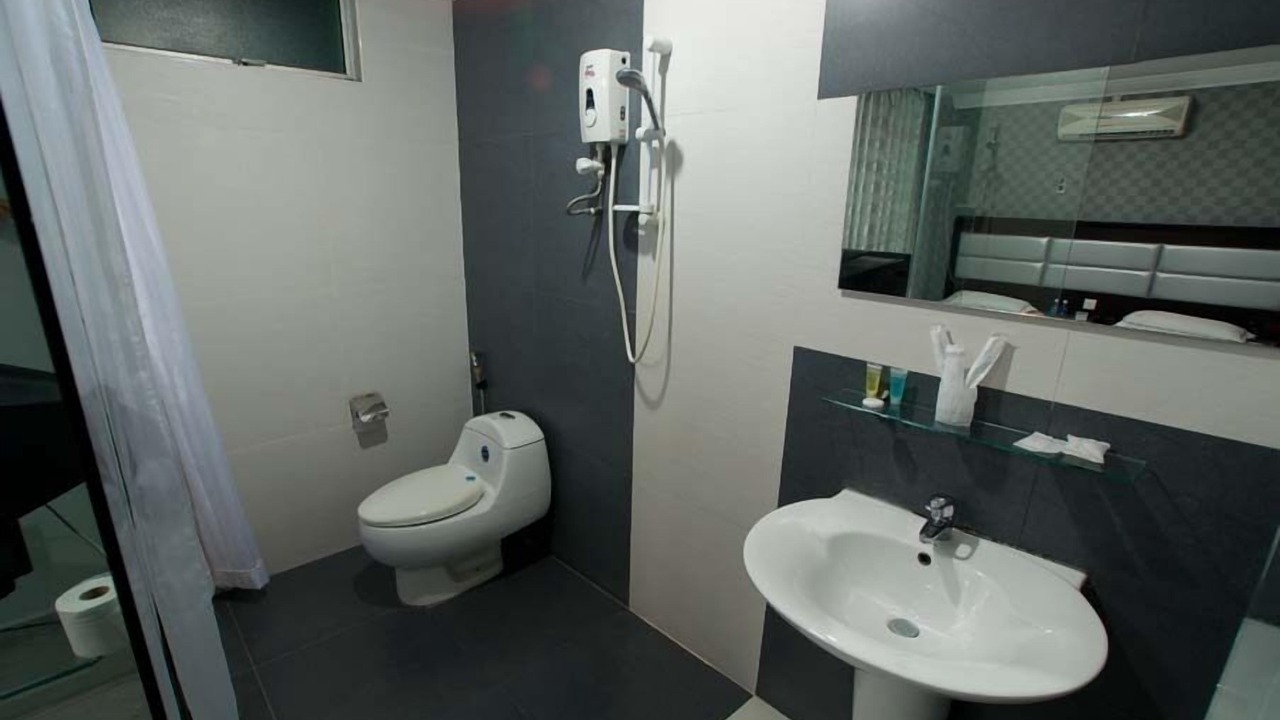 Photo of Bathroom in Bukit Indah