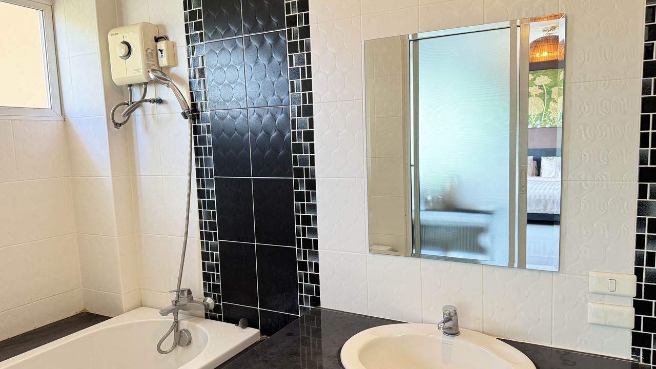 Photo of Bathroom in Hai Ya
