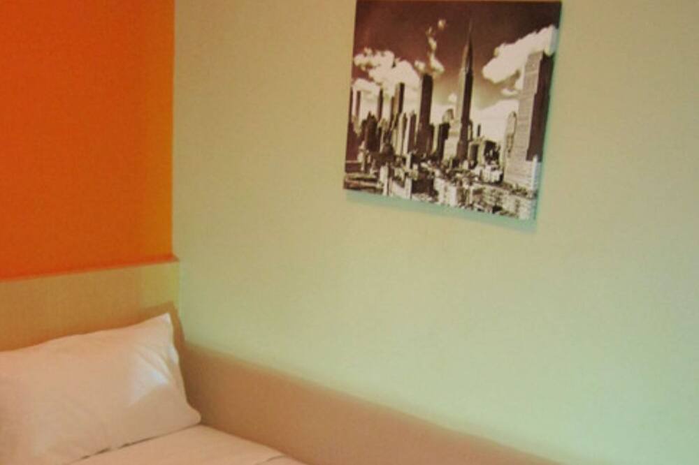 Photo of Bedroom in Taman Pengkalan Jaya