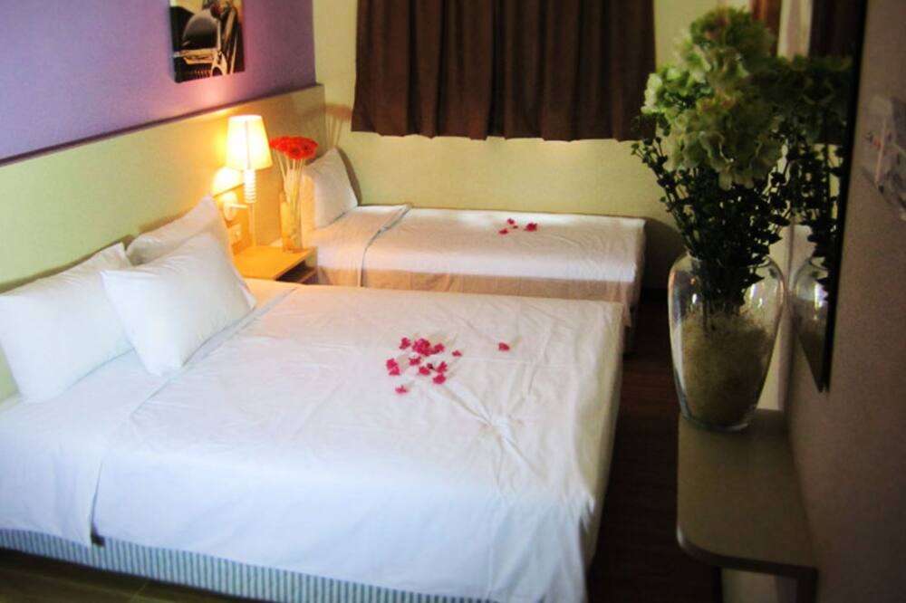 Photo of Bedroom in Taman Pengkalan Jaya