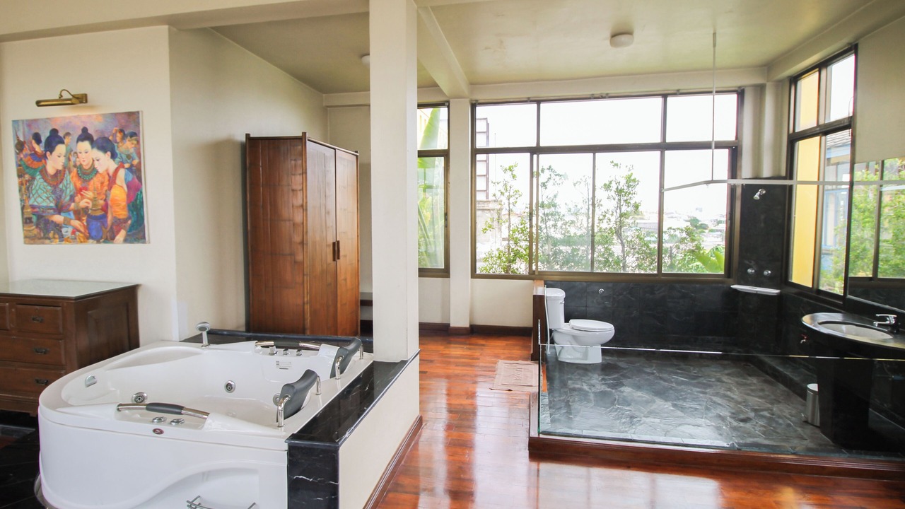 Photo of Bedroom in Phra Nakhon
