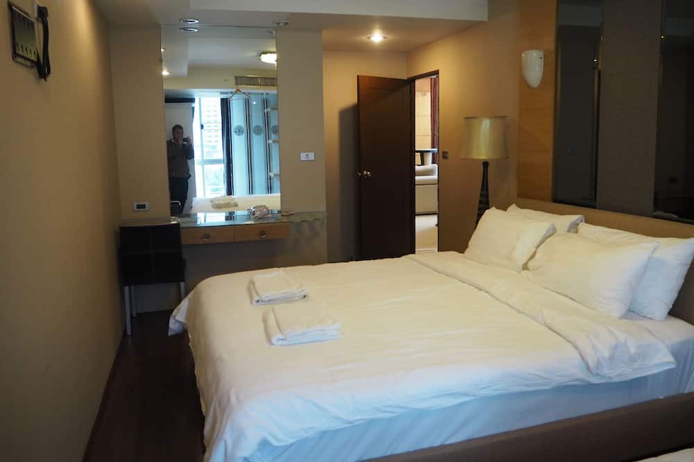 Photo of Bedroom in Khlong Toei Nuea