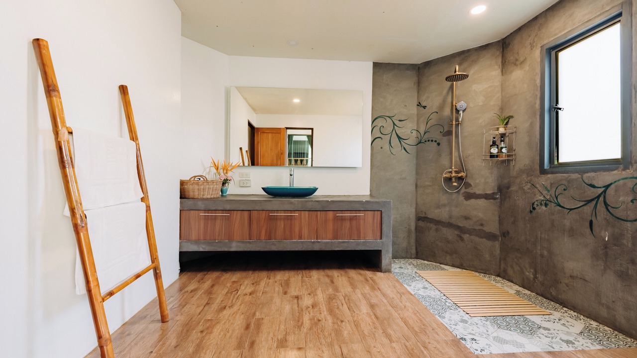 Photo of Bathroom in Pua