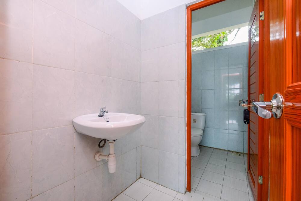 Photo of Bathroom in Caringin