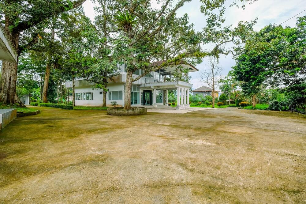 Photo of Outdoor in Caringin