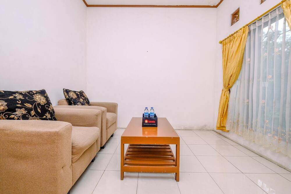Photo of Livingroom in Caringin