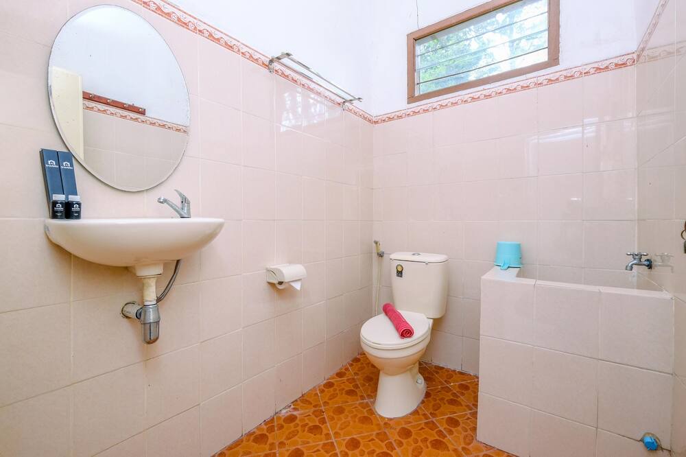 Photo of Bathroom in Caringin
