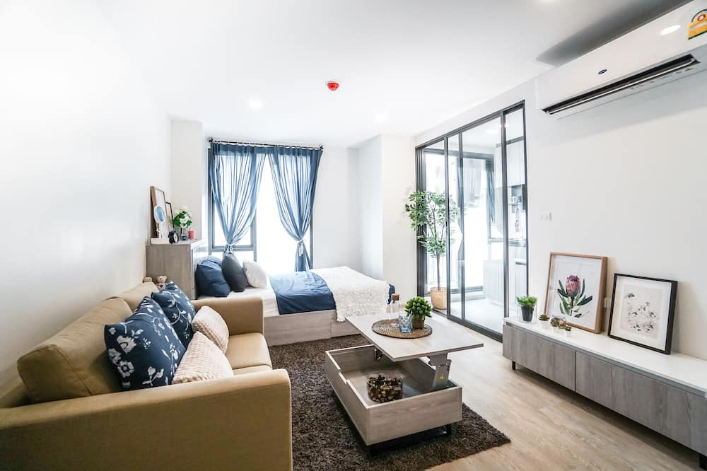 Photo of Livingroom in China Town