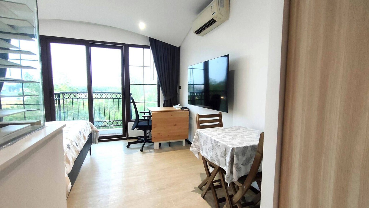 Photo of Patio Balcony in Na Chom Thian