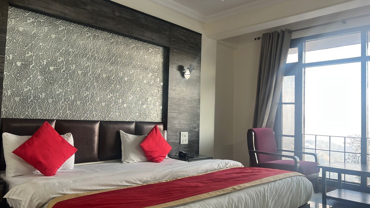 Photo of Bedroom in The Mall Road