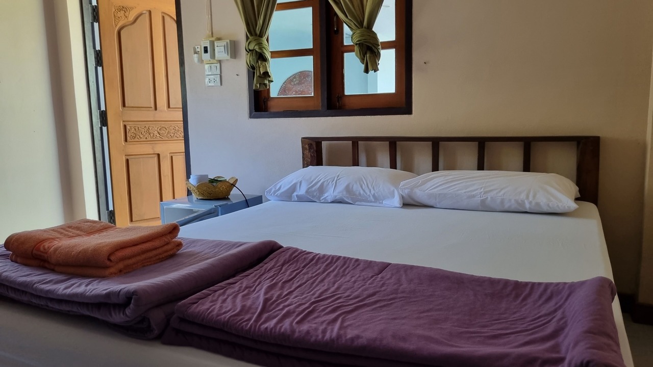 Photo of Bedroom in Ko Sichang