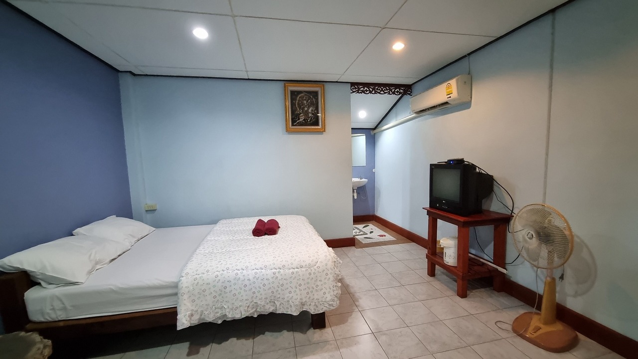 Photo of Bedroom in Ko Sichang