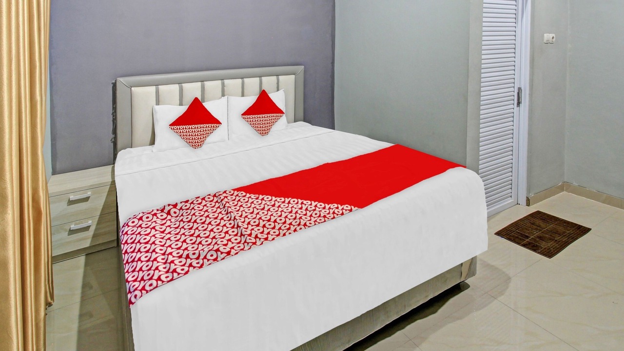 Photo of Bedroom in Hargomulyo
